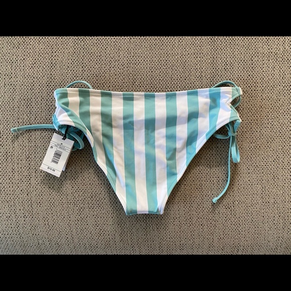 Women’s bikini bottom NWT - Picture 2 of 2